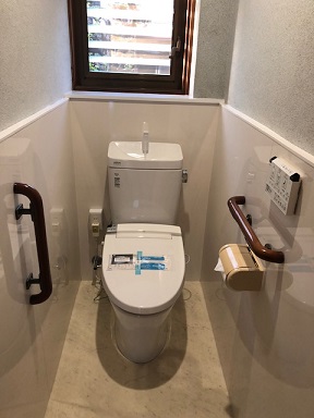 和歌山市　トイレ入れ替え・壁、床貼り替えリフォーム