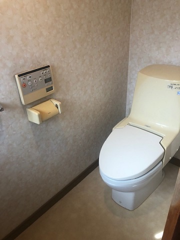 和歌山市　蔭山組　トイレ交換　クッションフロア貼り替え　リフォーム