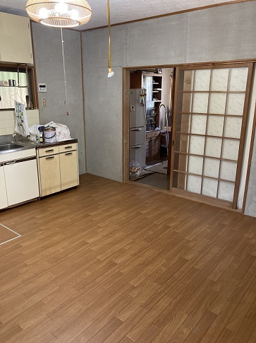和歌山市　キッチンの換気扇交換・床の補強リフォーム
