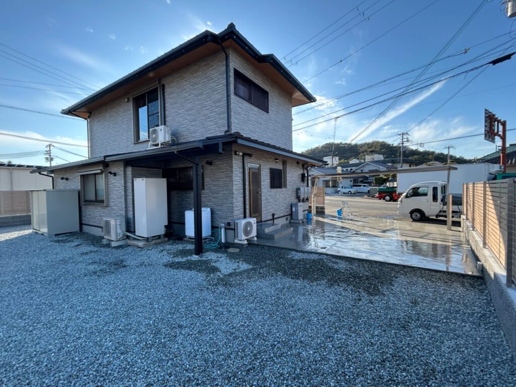 ベランダ撤去 雑草撤去 蓄電池設置 整地 ベランダ撤去 雑草撤去 蓄電池設置 整地