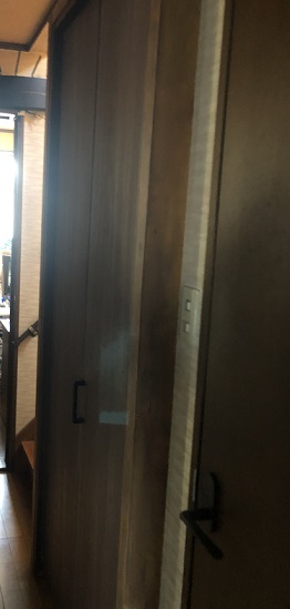 和歌山市　クローゼット折れ戸新設リフォーム