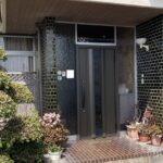 和歌山市　玄関ドア交換・窓格子取付リフォーム